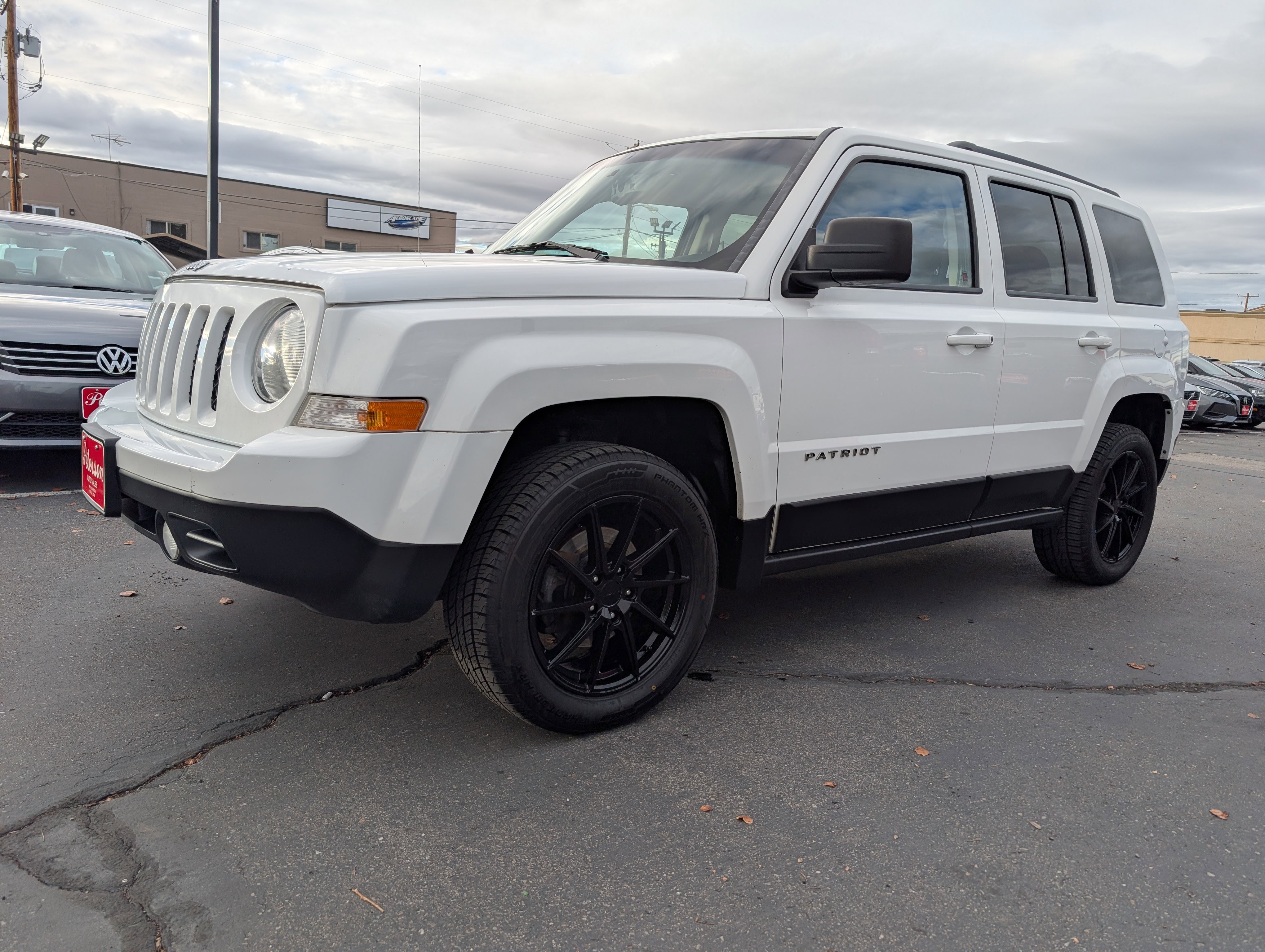 Used 2015 Jeep Patriot Latitude w/ Sun/Sound Group image 18