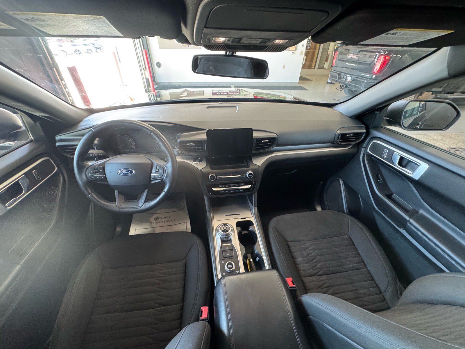 Used 2020 Ford Explorer XLT w/ Comfort Package AWD/4WD image 14