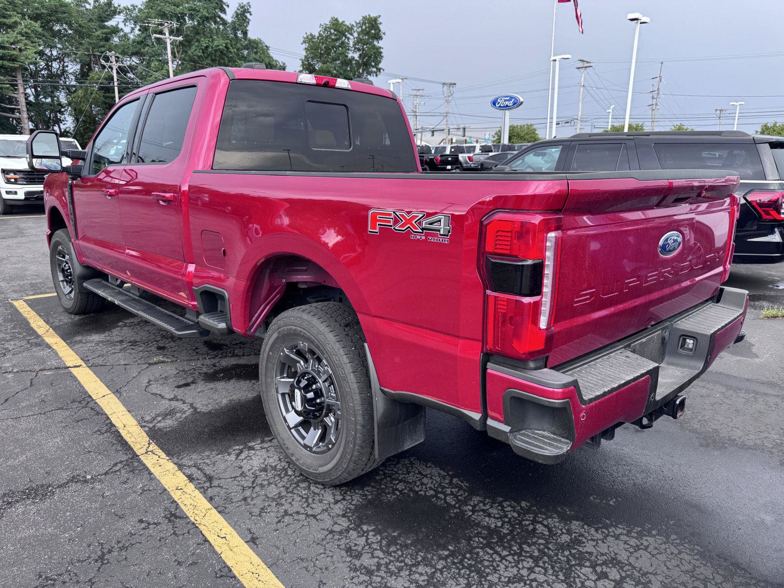 Used 2023 Ford F250 Lariat w/ Sport Appearance Package AWD/4WD image 6
