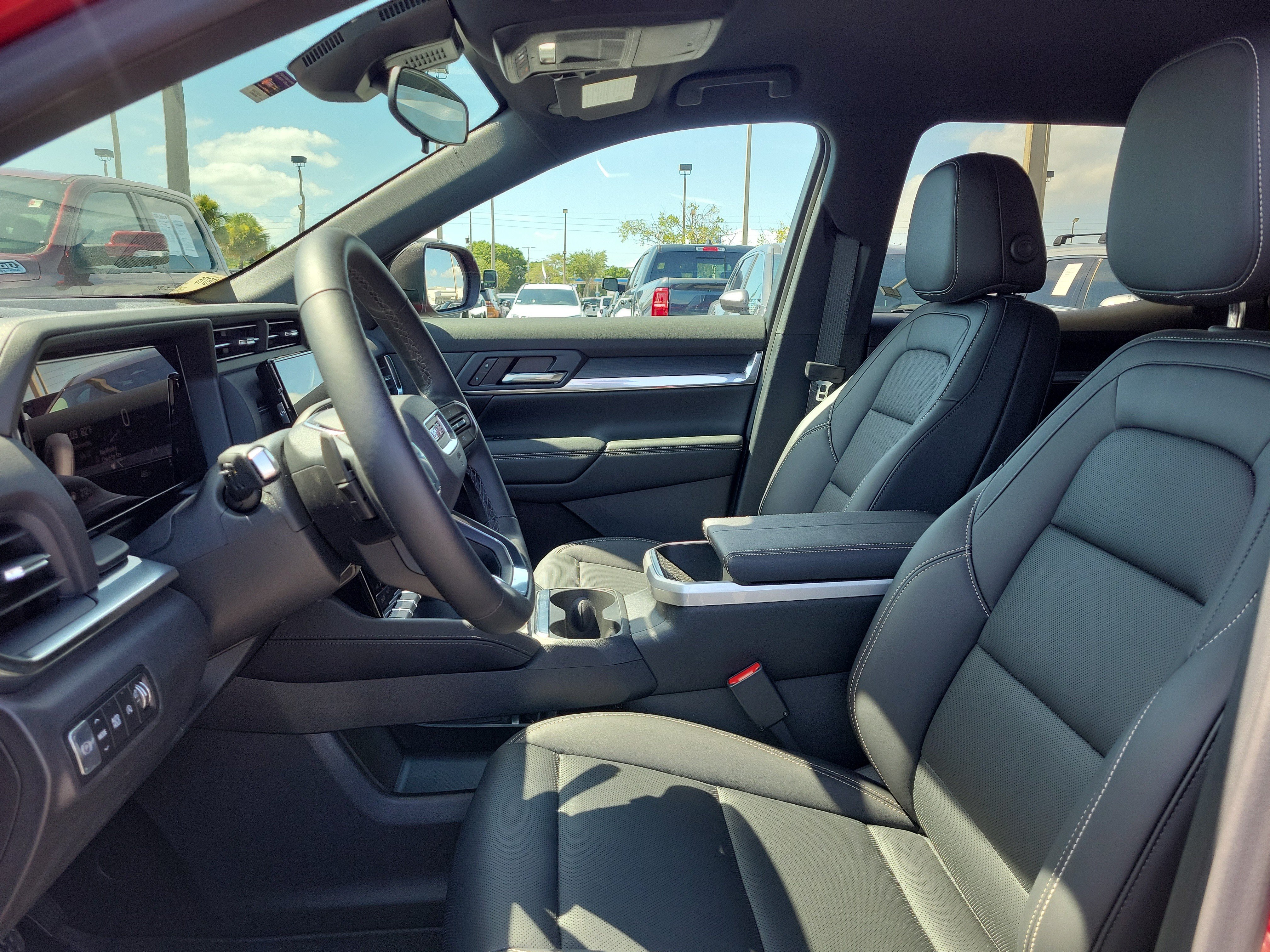 Used 2026 GMC Terrain Elevation w/ Elevation Premium Package FWD image 14