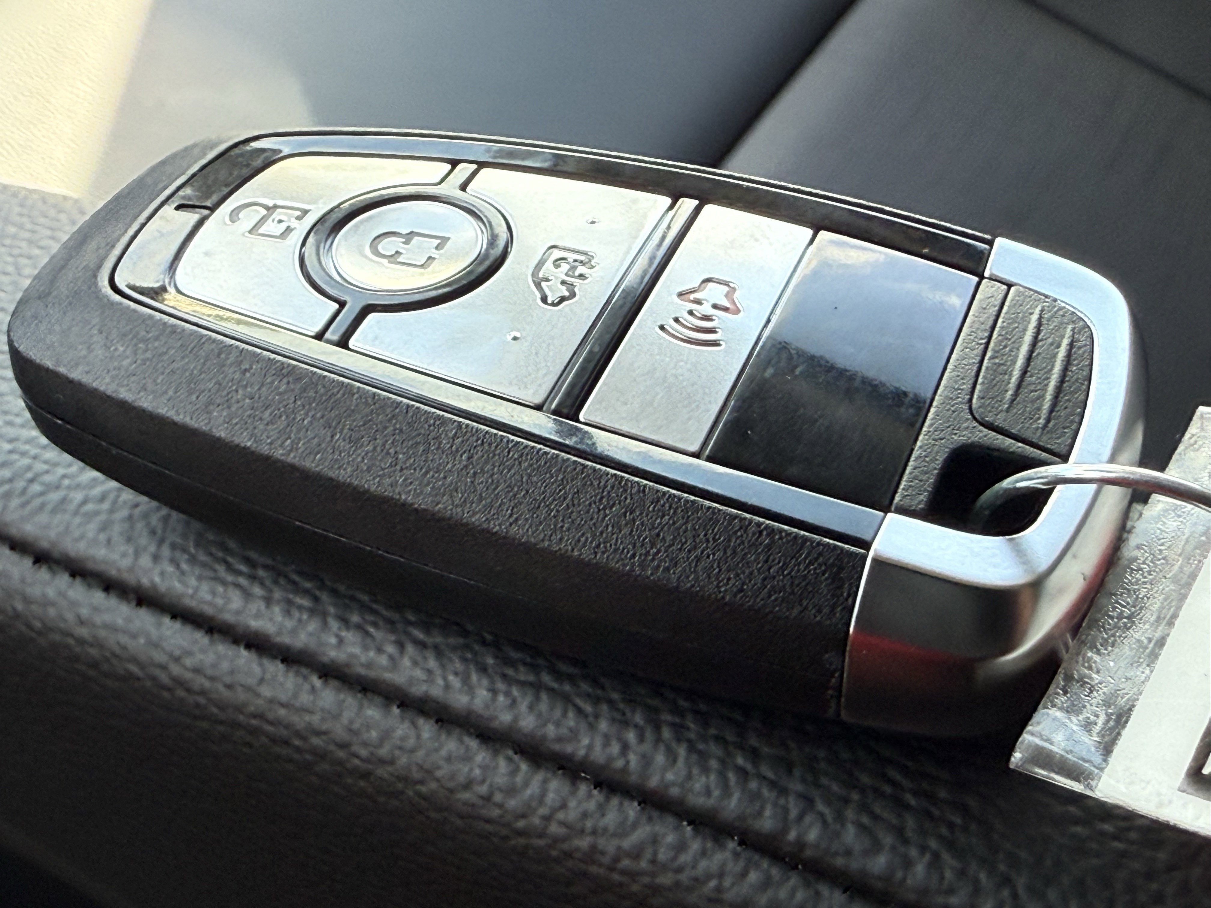 New 2026 Ford Transit 150 Low Roof RWD image 30