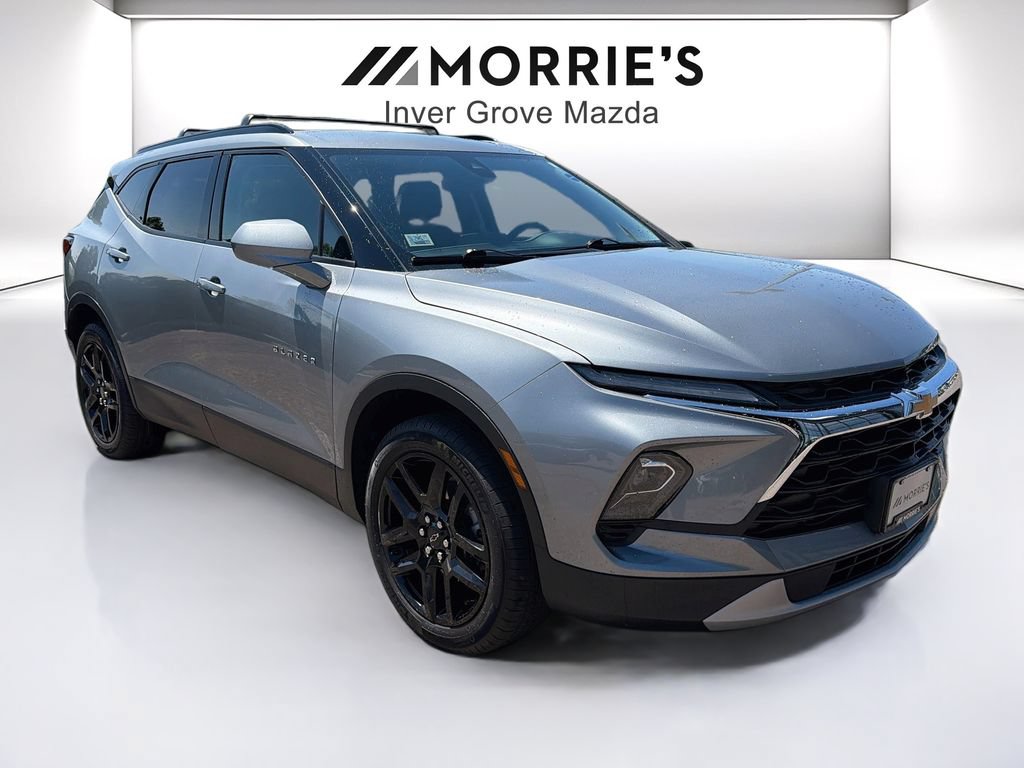 Used 2023 Chevrolet Blazer LT w/ Convenience Package AWD/4WD image 3