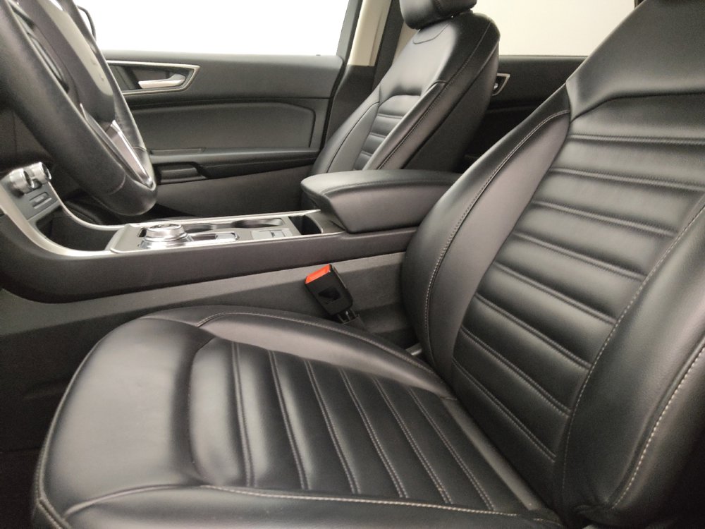 Used 2024 Ford Edge SEL image 17