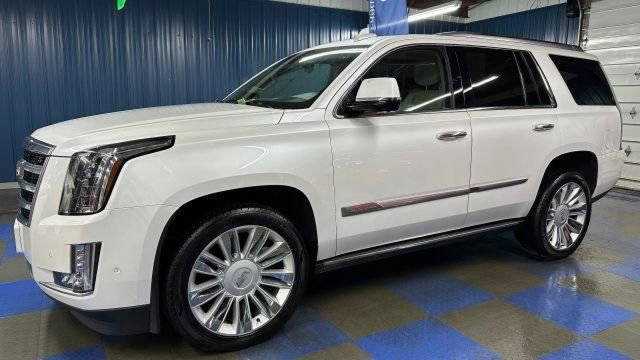 Used 2019 Cadillac Escalade Premium Luxury image 91
