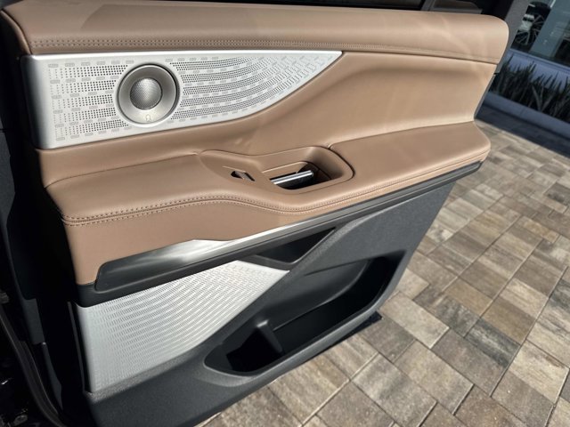 New 2025 Lincoln Navigator L Black Label image 21