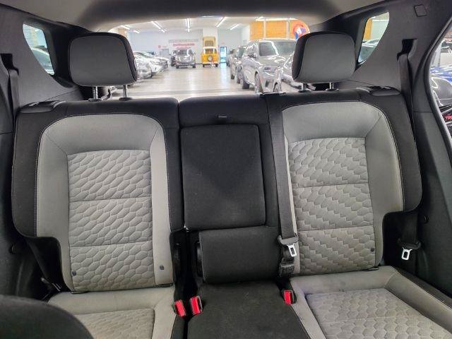 Used 2018 Chevrolet Equinox LS FWD image 12