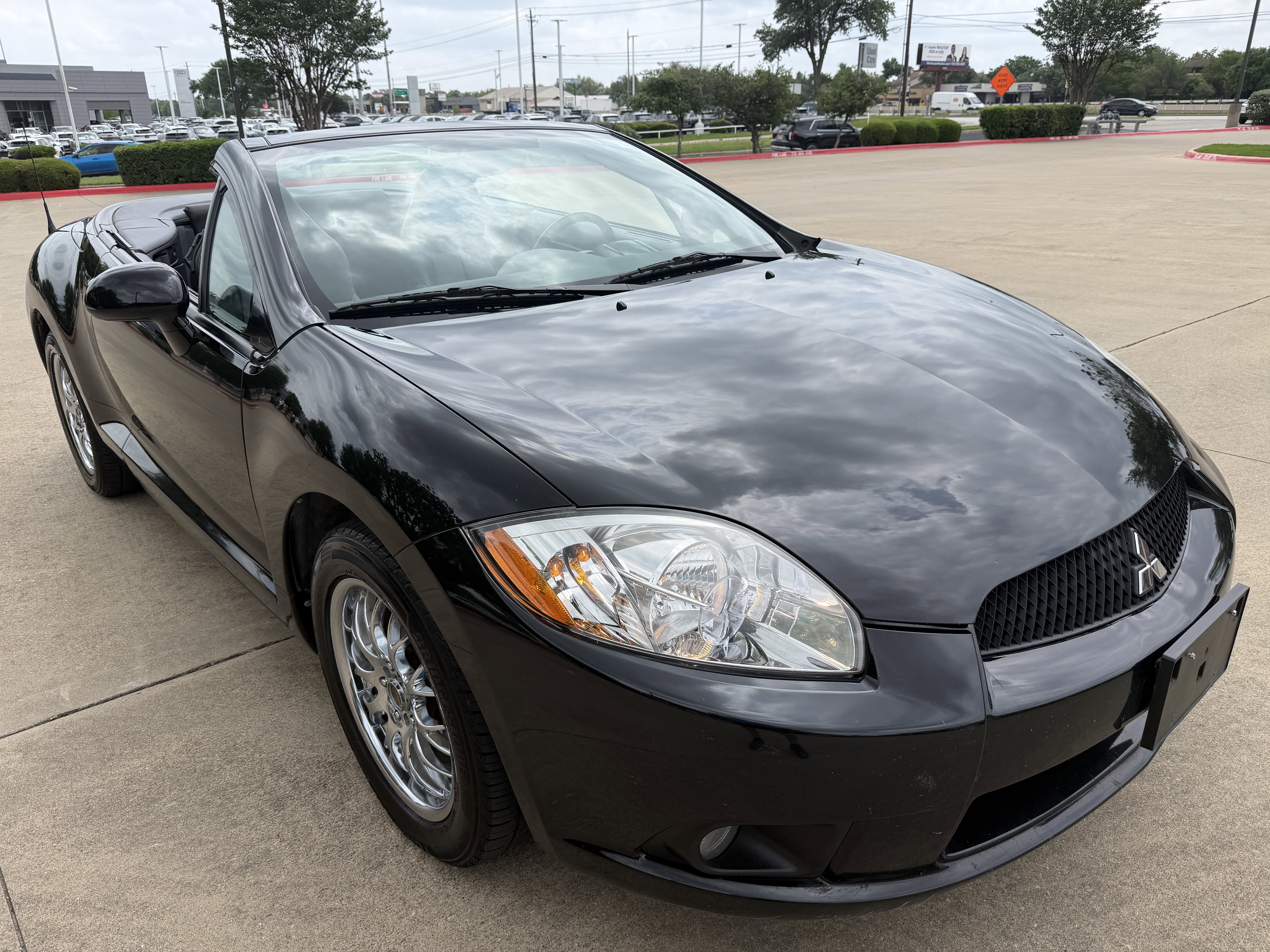 Used 2009 Mitsubishi Eclipse GS image 2