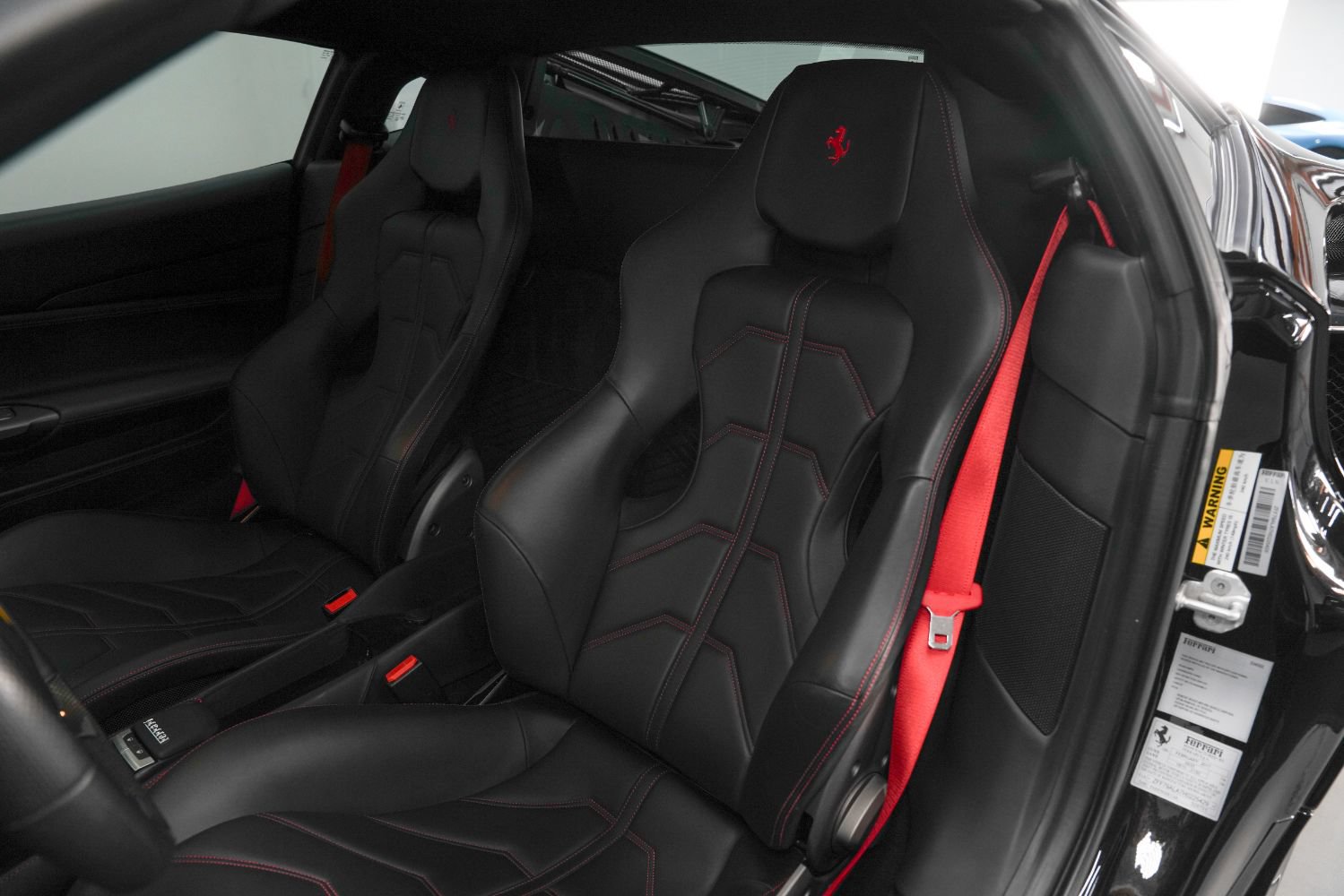 Used 2017 Ferrari 488 GTB RWD image 37