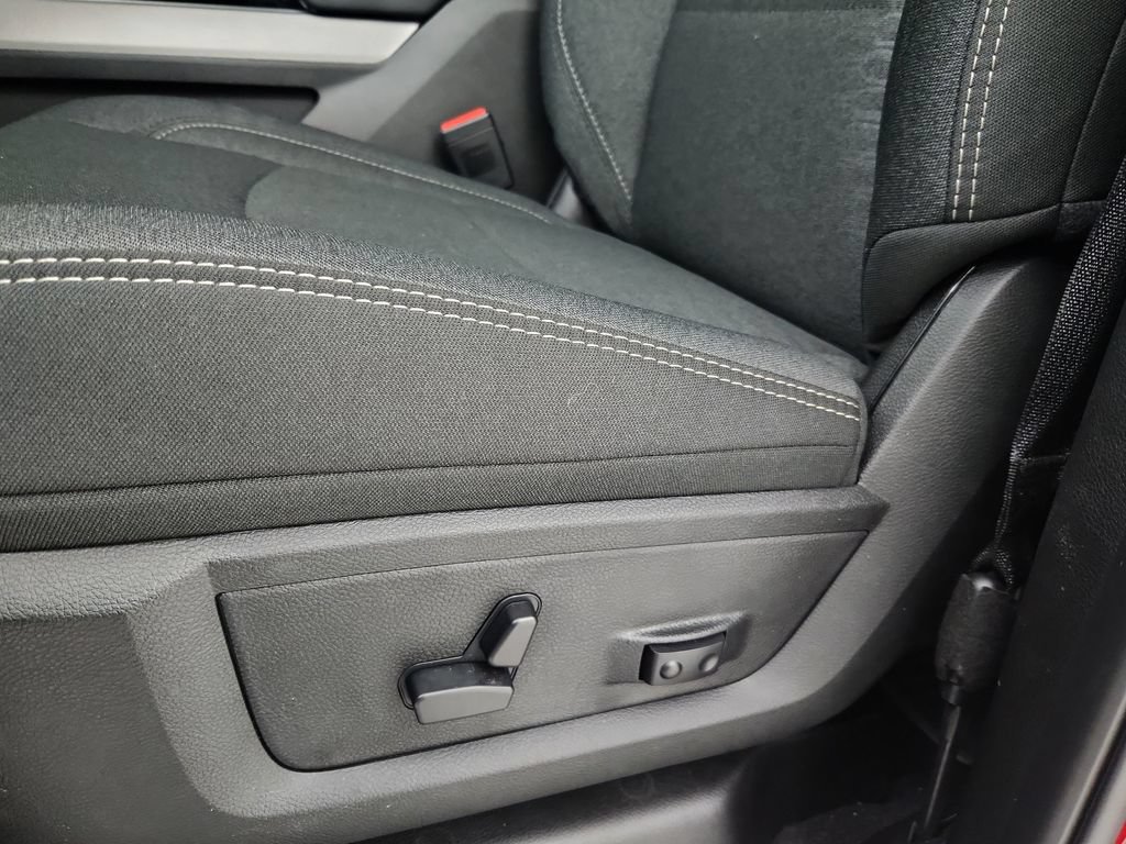 New 2026 RAM 2500 Big Horn AWD/4WD image 19