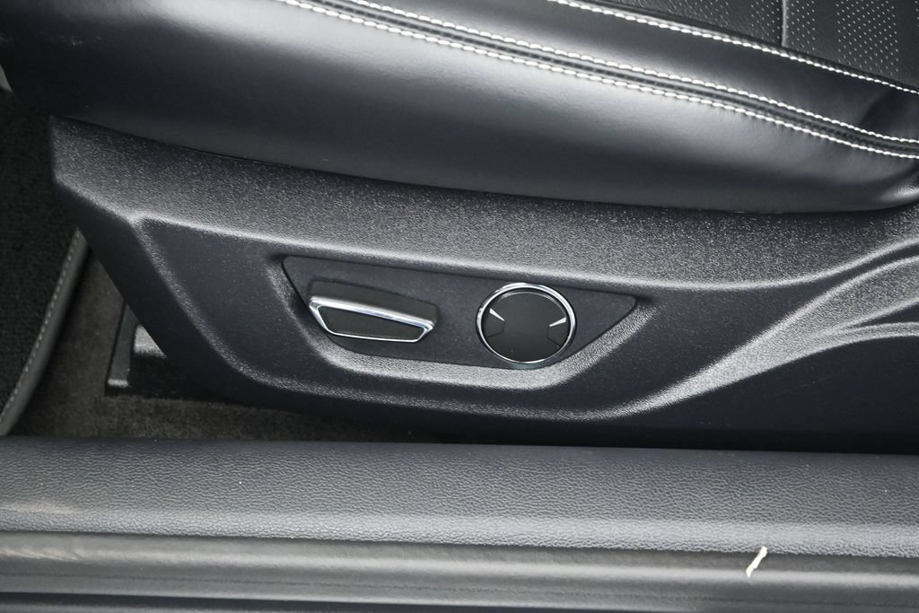 Used 2015 Ford Mustang GT Premium w/ Equipment Group 401A RWD image 9