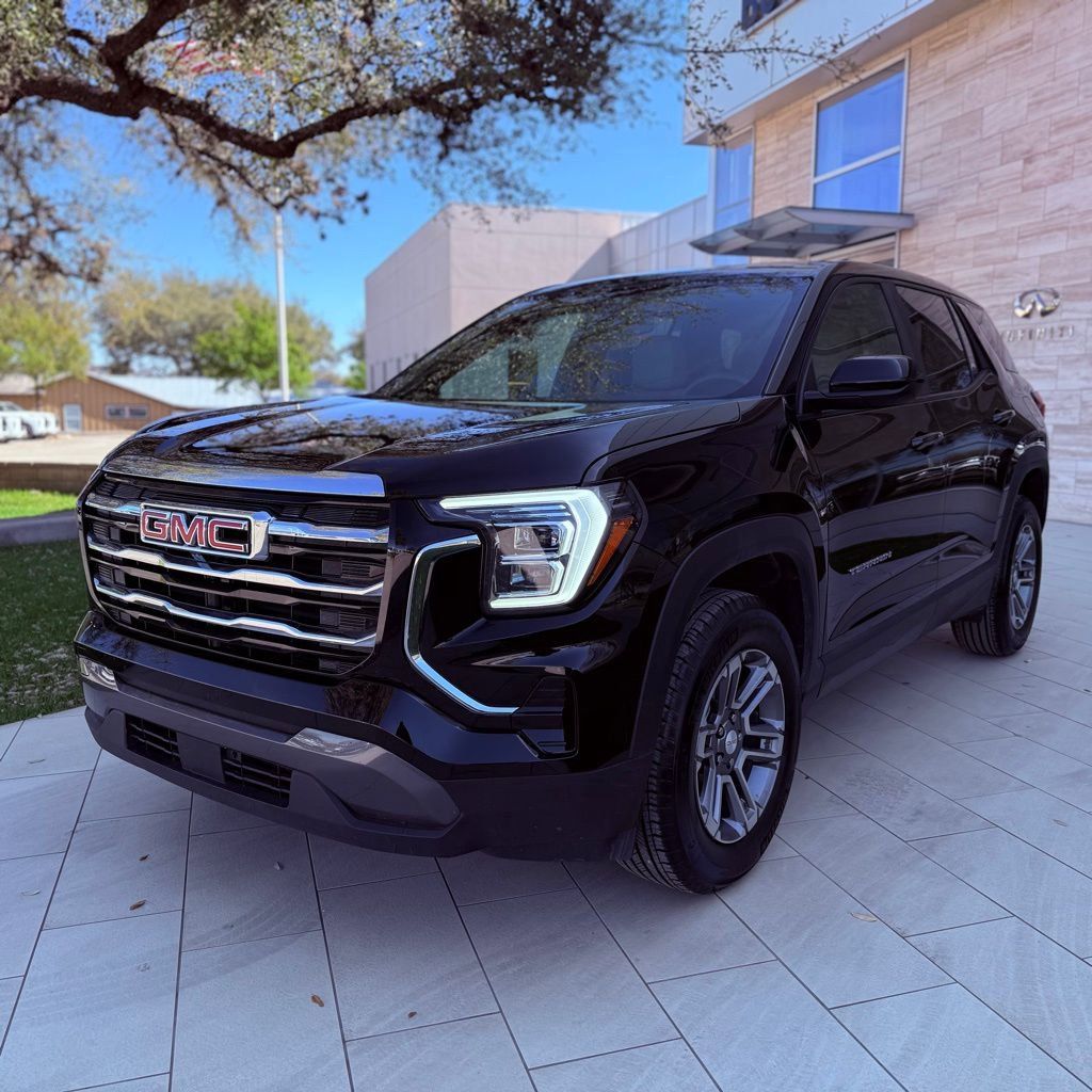 Used 2026 GMC Terrain Elevation image 30