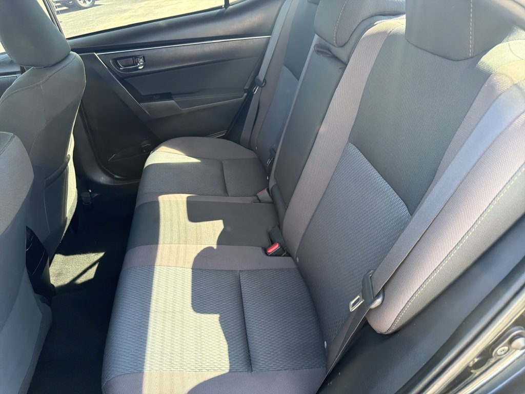 Used 2017 Toyota Corolla LE FWD image 17