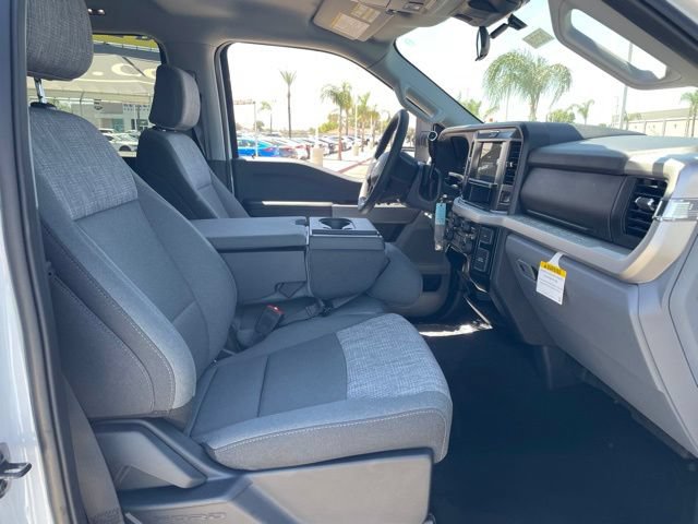 New 2026 Ford F250 XLT w/ FX4 Off-Road Package AWD/4WD image 24