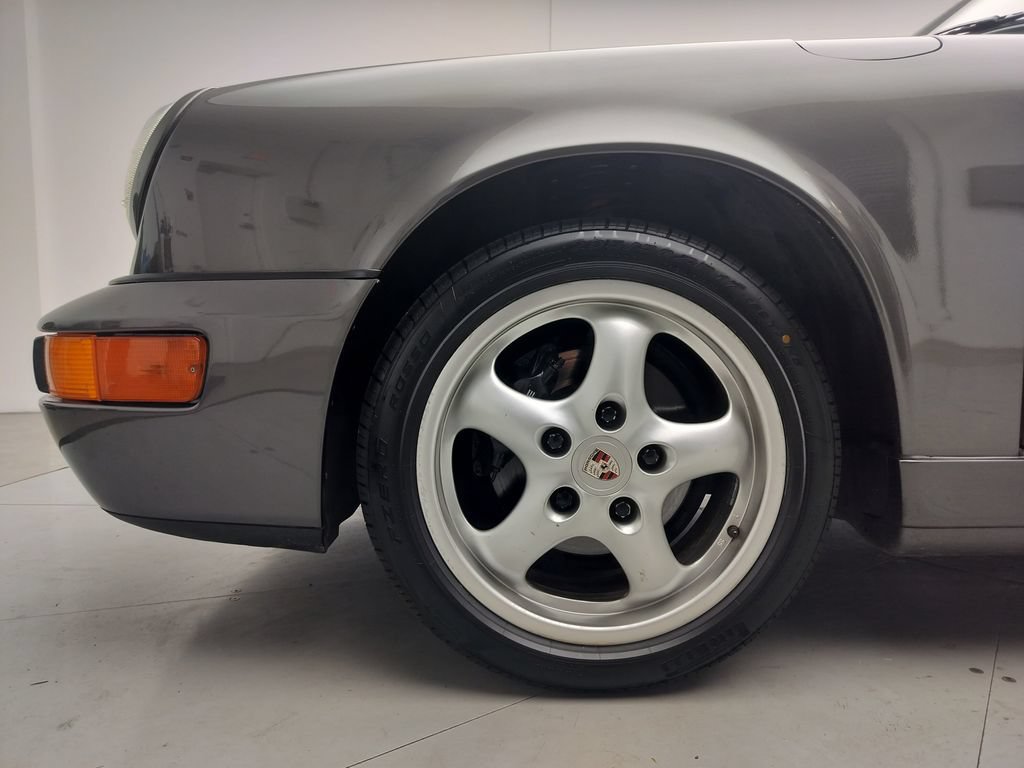 Used 1992 Porsche 911 Carrera RWD image 30