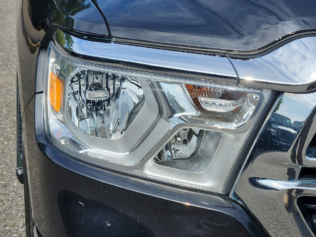 Used 2019 RAM 1500 Big Horn AWD/4WD image 9