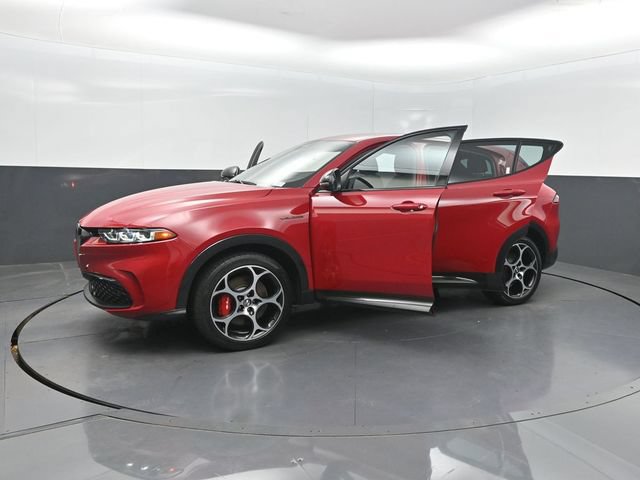 Used 2024 Alfa Romeo Tonale Veloce AWD/4WD image 35