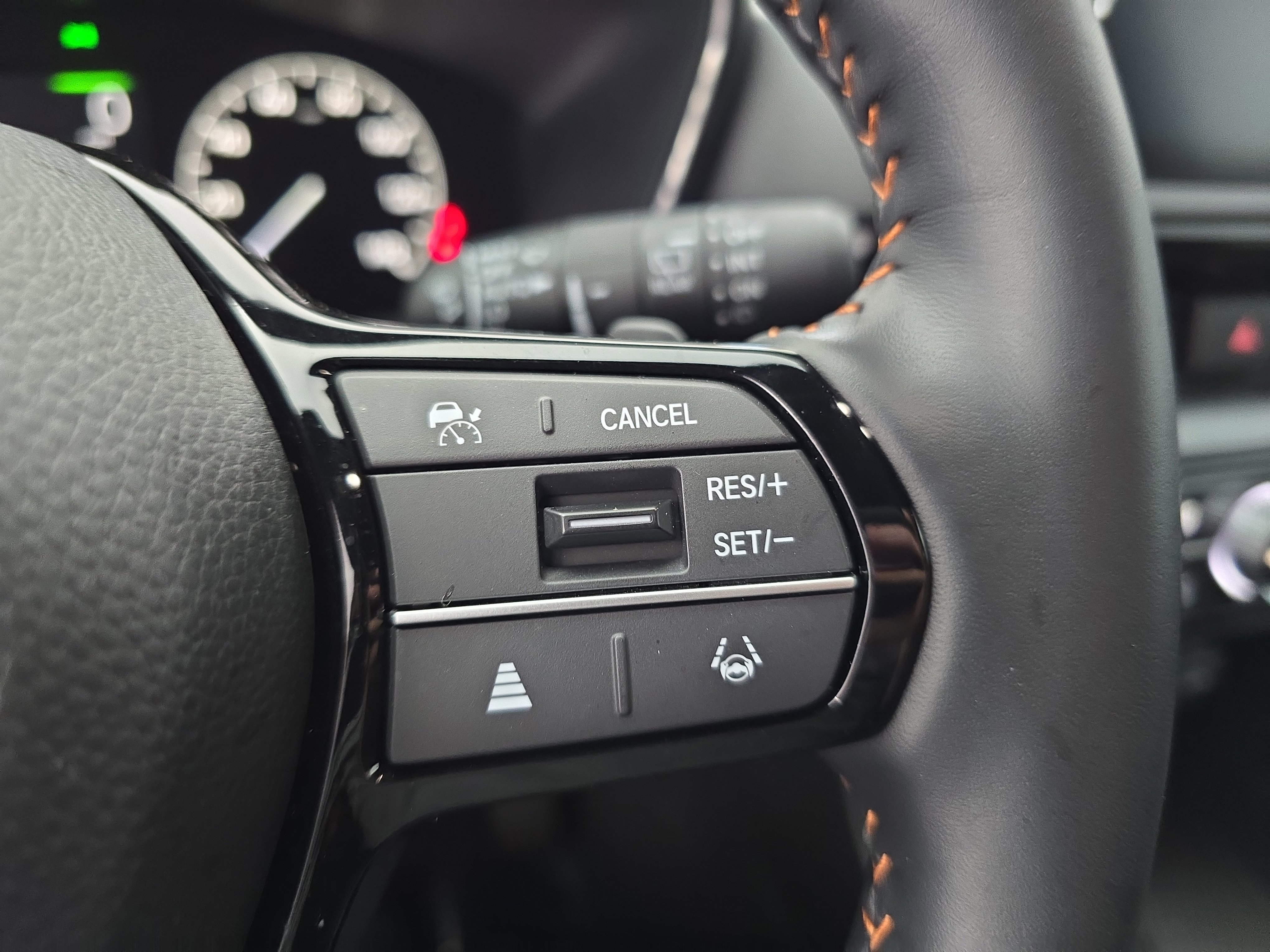 Used 2025 Honda CR-V Sport Touring image 18