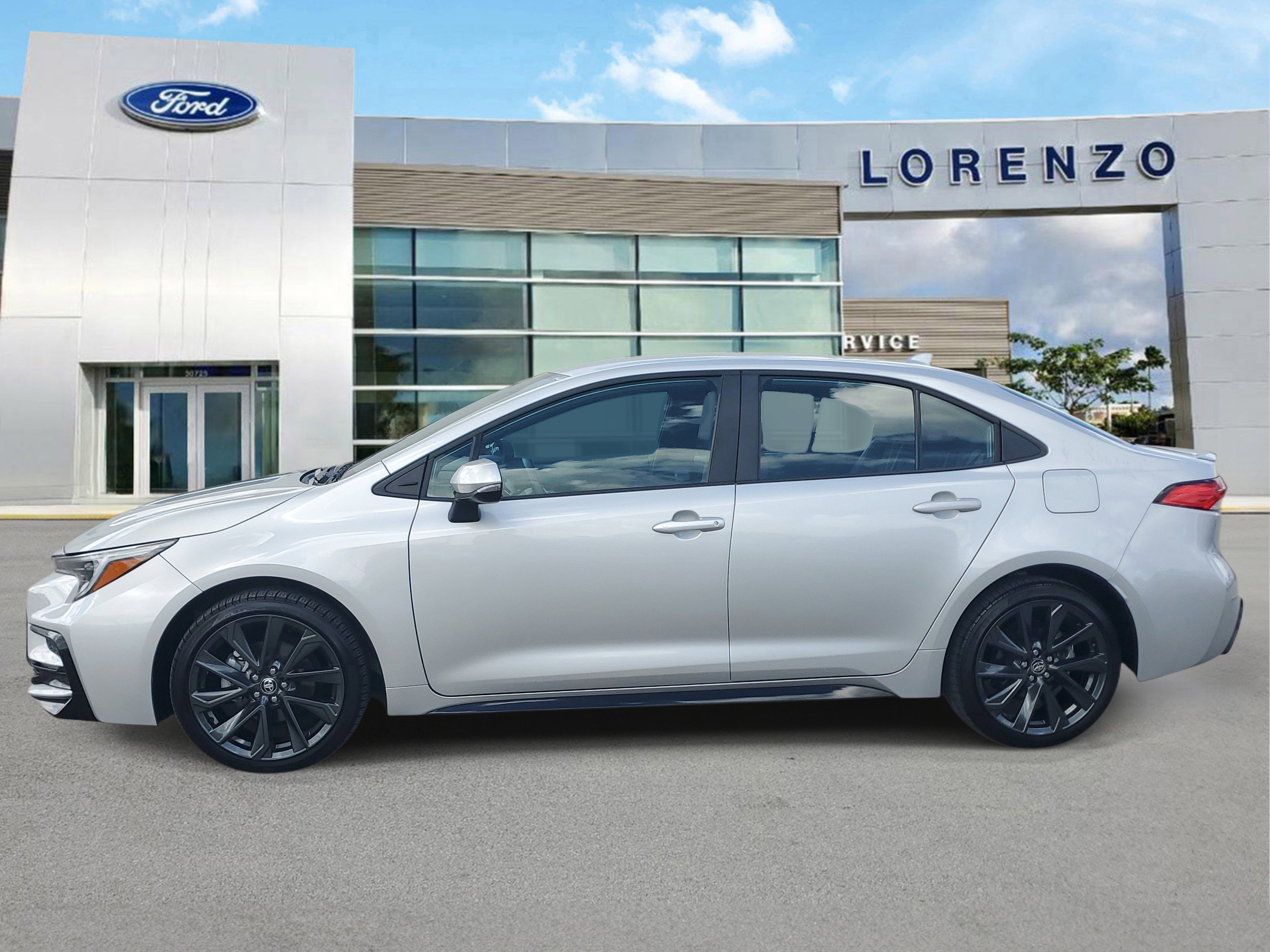 Used 2025 Toyota Corolla SE image 8