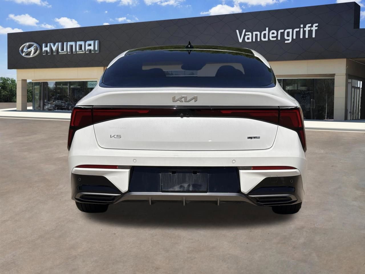 Used 2025 Kia K5 GT-Line w/ GT-Line Premium Package FWD image 13