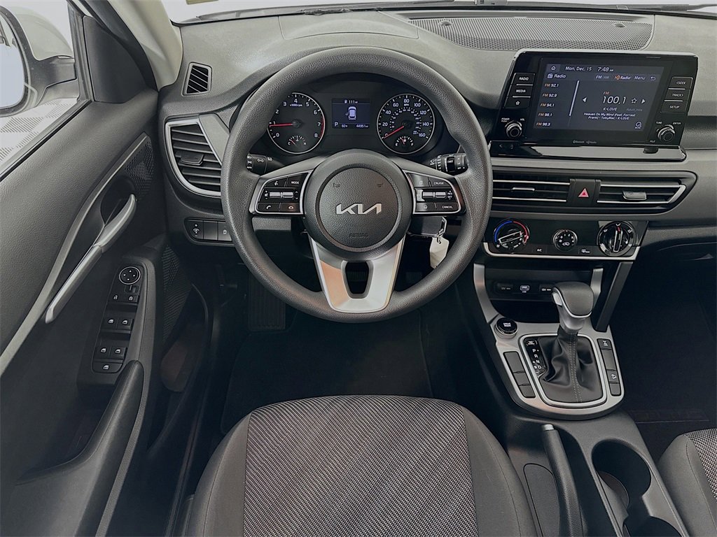 Used 2023 Kia Seltos LX image 11