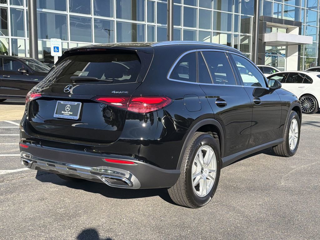 Certified 2025 Mercedes-Benz GLC 300 4MATIC image 3