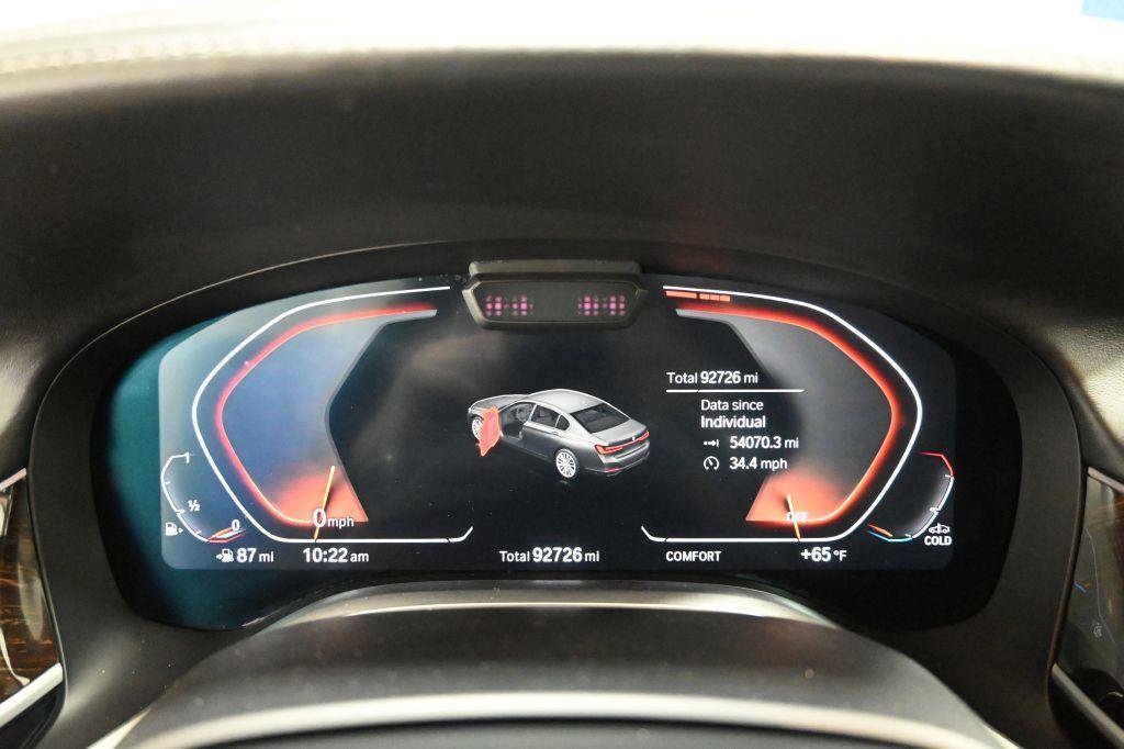 Used 2020 BMW 740i xDrive w/ Premium Package image 38