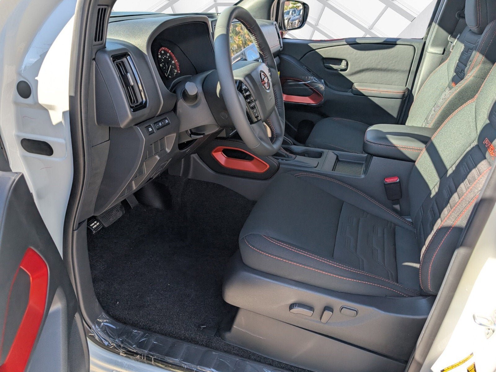 New 2026 Nissan Frontier Pro-X w/ Tow Package RWD image 5