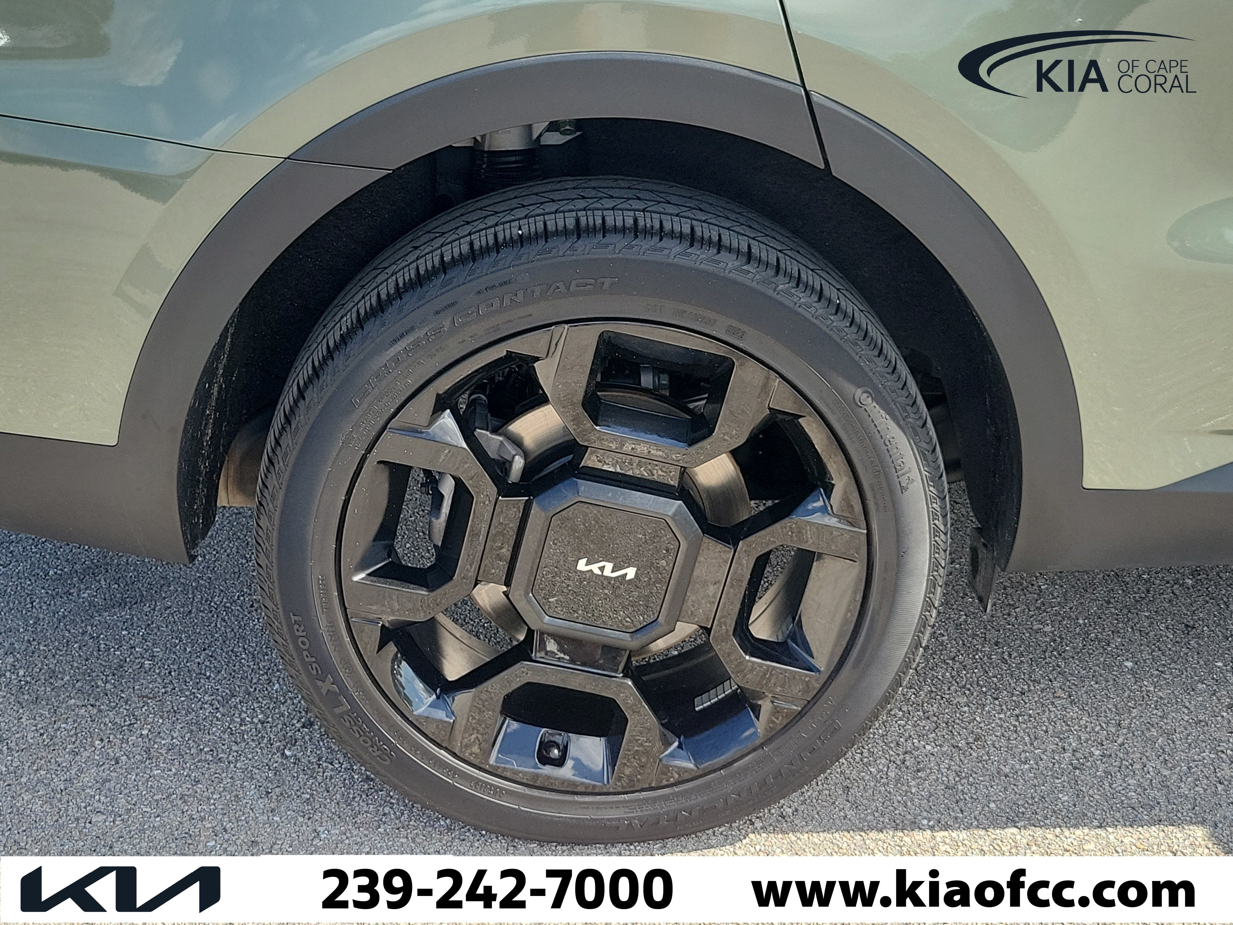 Certified 2024 Kia Sorento X-Line EX AWD/4WD image 9