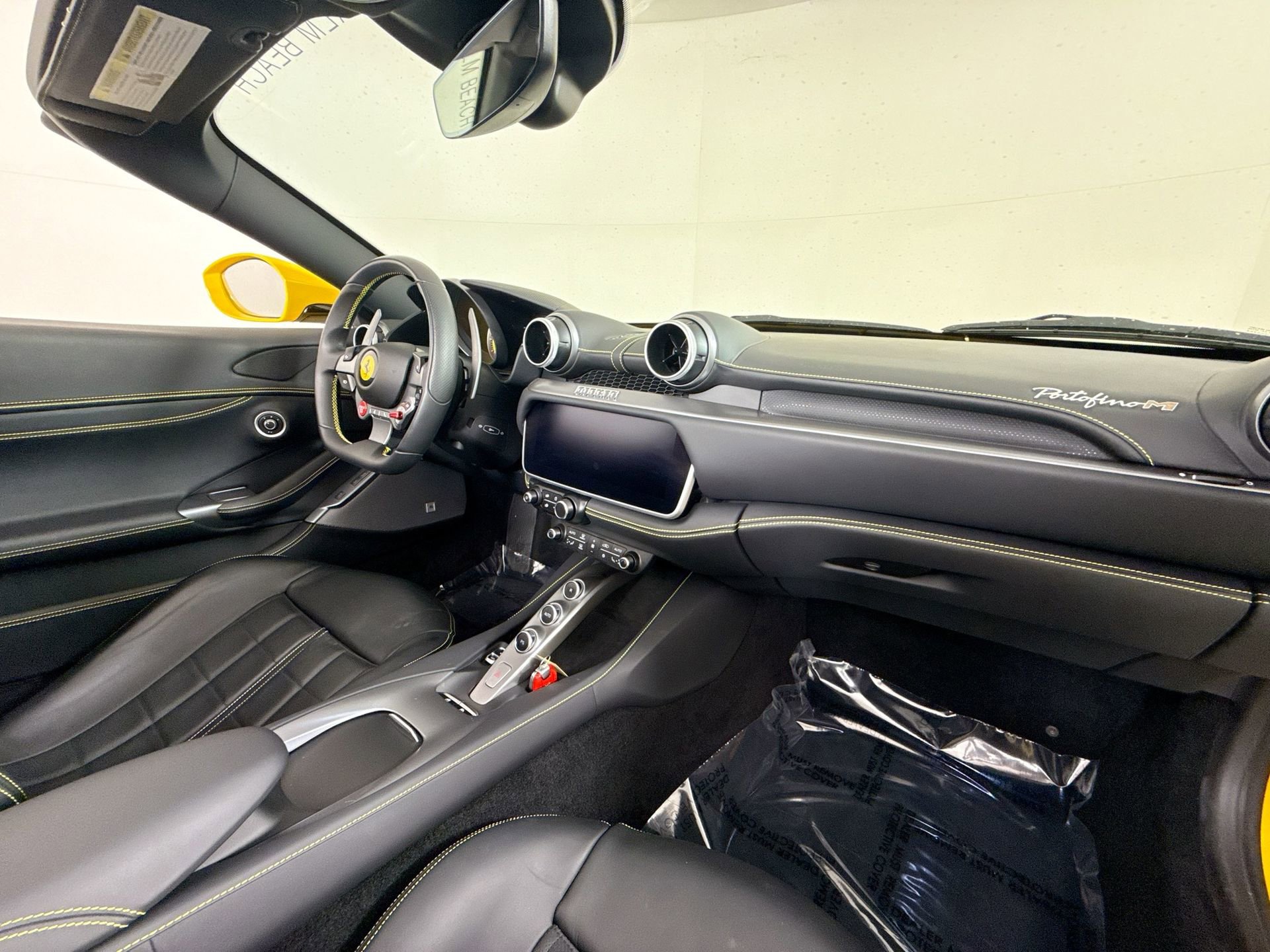 Certified 2022 Ferrari Portofino M image 26