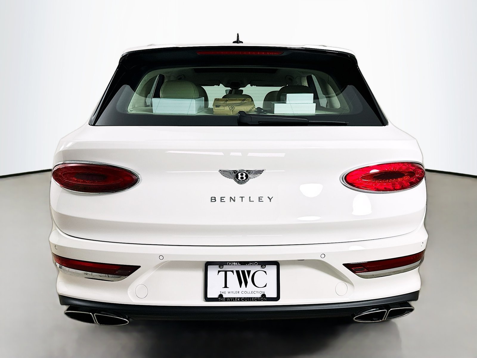 New 2026 Bentley Bentayga AWD/4WD image 10