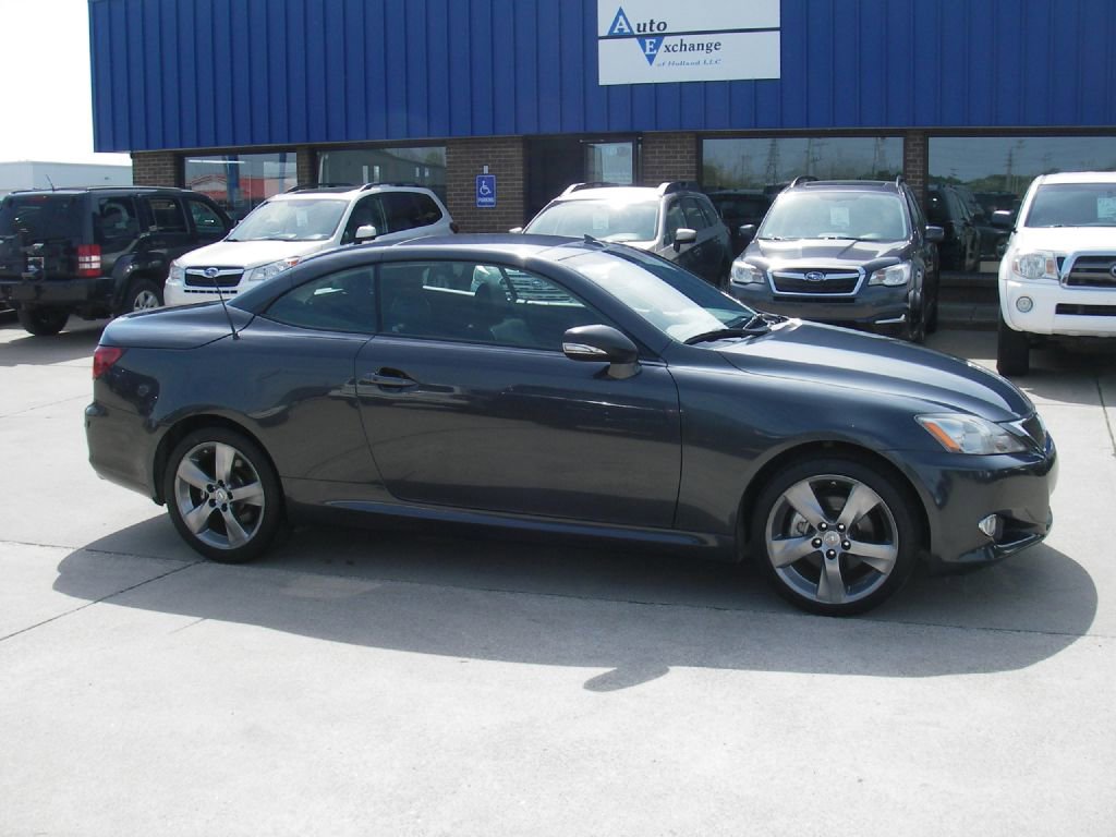 Used 2010 Lexus IS 250C image 10