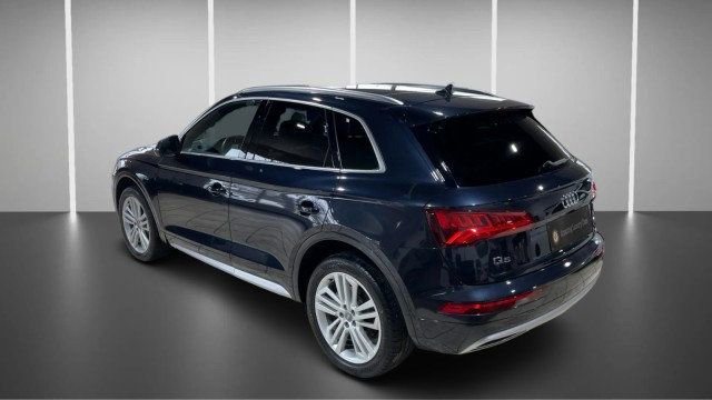 Used 2020 Audi Q5 Prestige image 5
