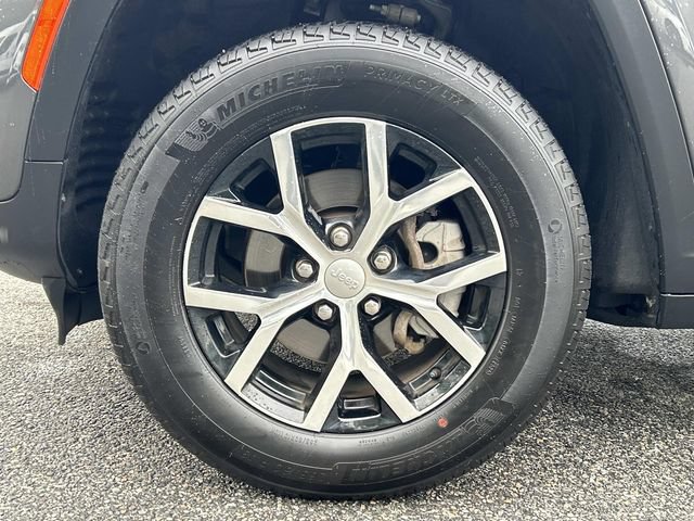 Used 2025 Jeep Grand Cherokee Limited AWD/4WD image 9