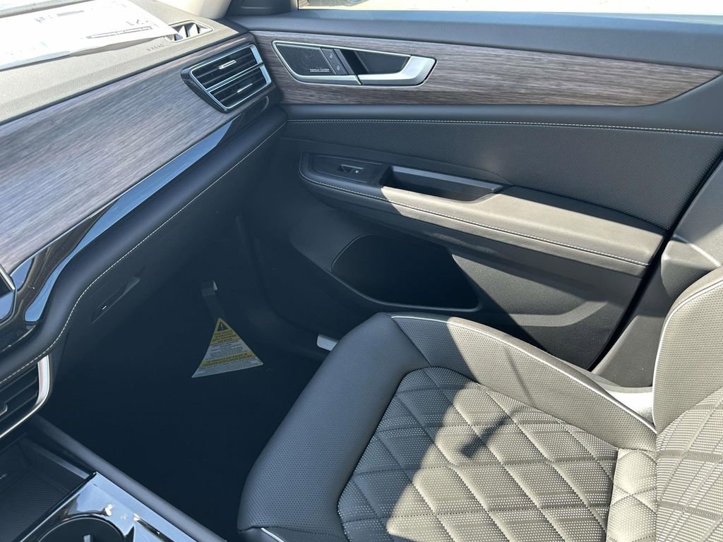 New 2025 Volkswagen Atlas SEL Premium R-Line image 28