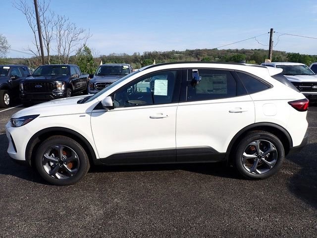 New 2026 Ford Escape ST-Line Select w/ Tech Pack #2 AWD/4WD image 2