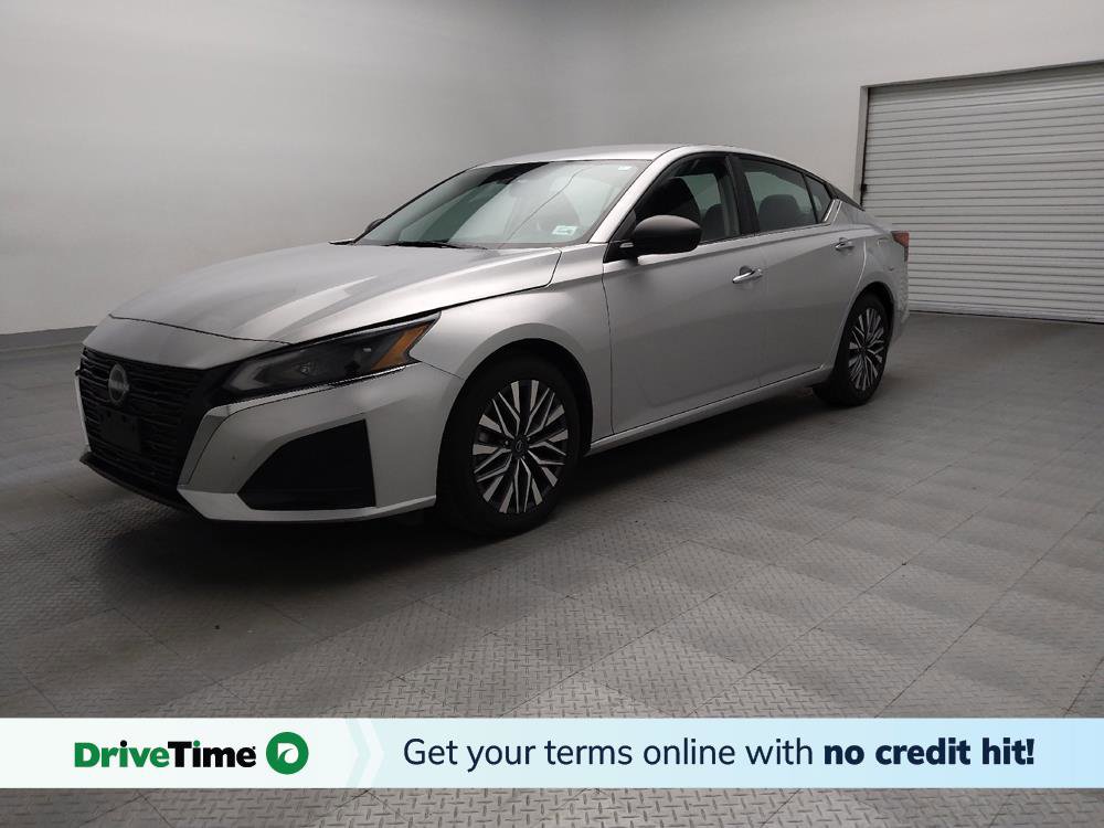 Used 2024 Nissan Altima 2.5 SV image 1