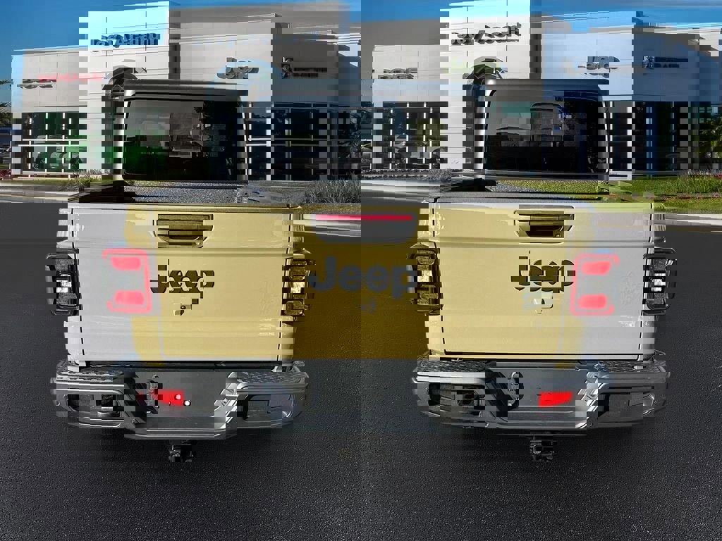 New 2026 Jeep Gladiator Sport image 7