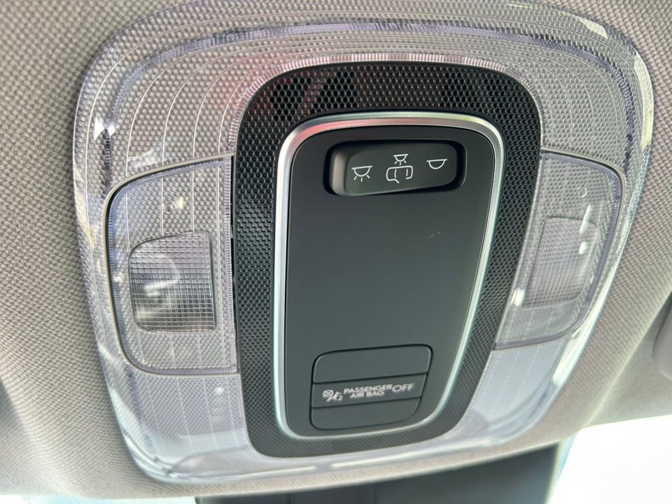 New 2025 Hyundai Elantra SE image 26