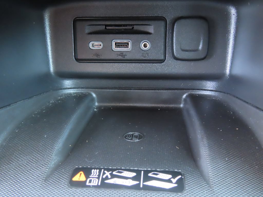 Used 2019 Chevrolet Equinox Premier FWD image 10