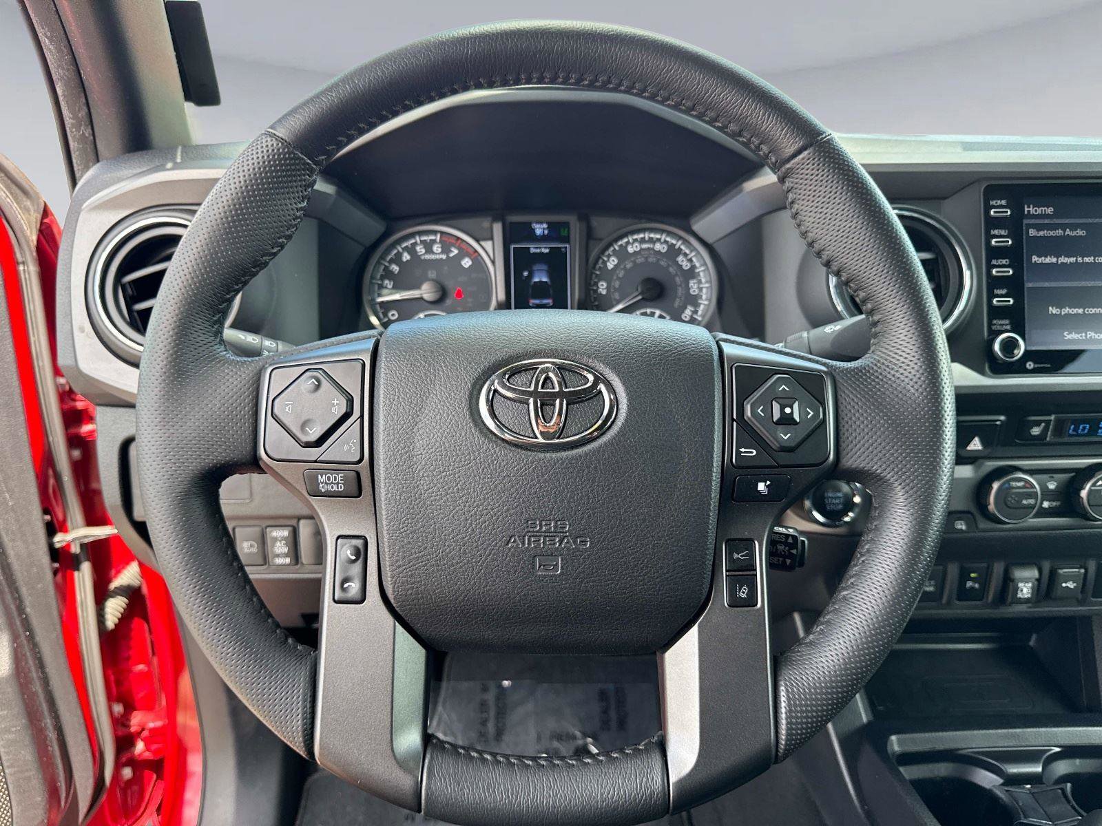 Used 2021 Toyota Tacoma TRD Off-Road w/ TRD Premium Off Road Package AWD/4WD image 25