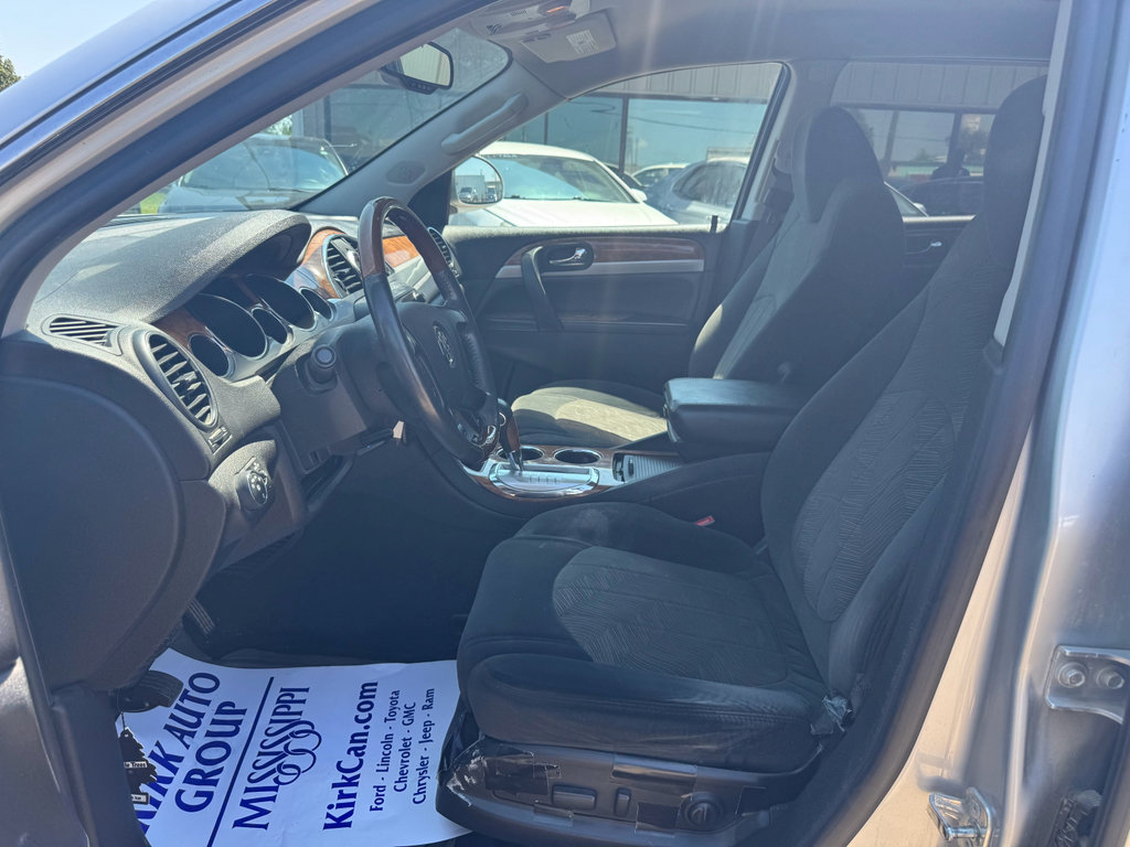 Used 2011 Buick Enclave CX image 11