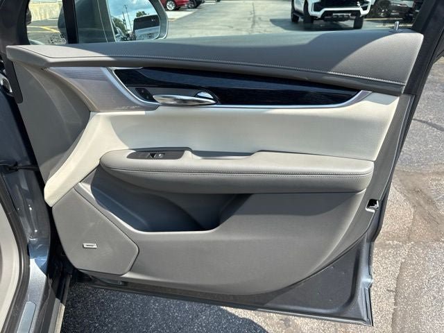 Used 2020 Cadillac XT6 Premium Luxury AWD/4WD image 28