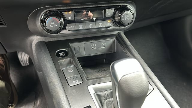 New 2026 Nissan Kicks SV w/ Cold Weather Package AWD/4WD image 17