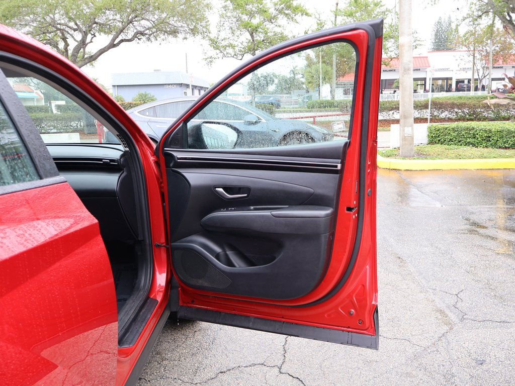 Used 2022 Hyundai Tucson SE image 20