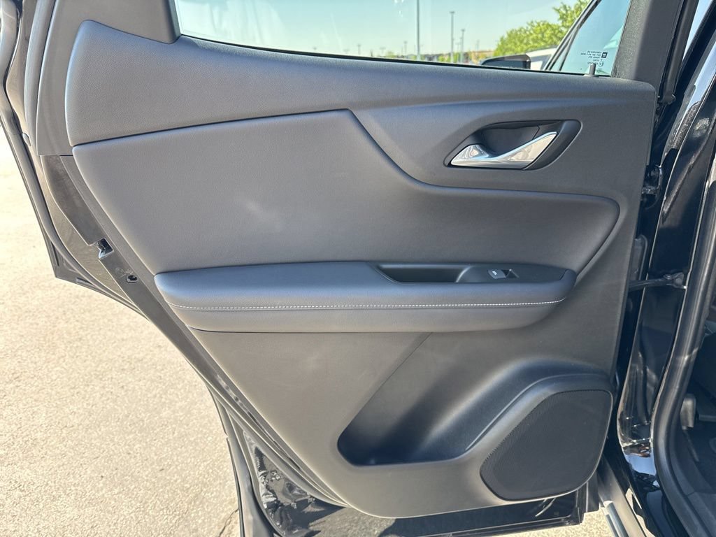 Used 2023 Chevrolet Blazer LT AWD/4WD image 32