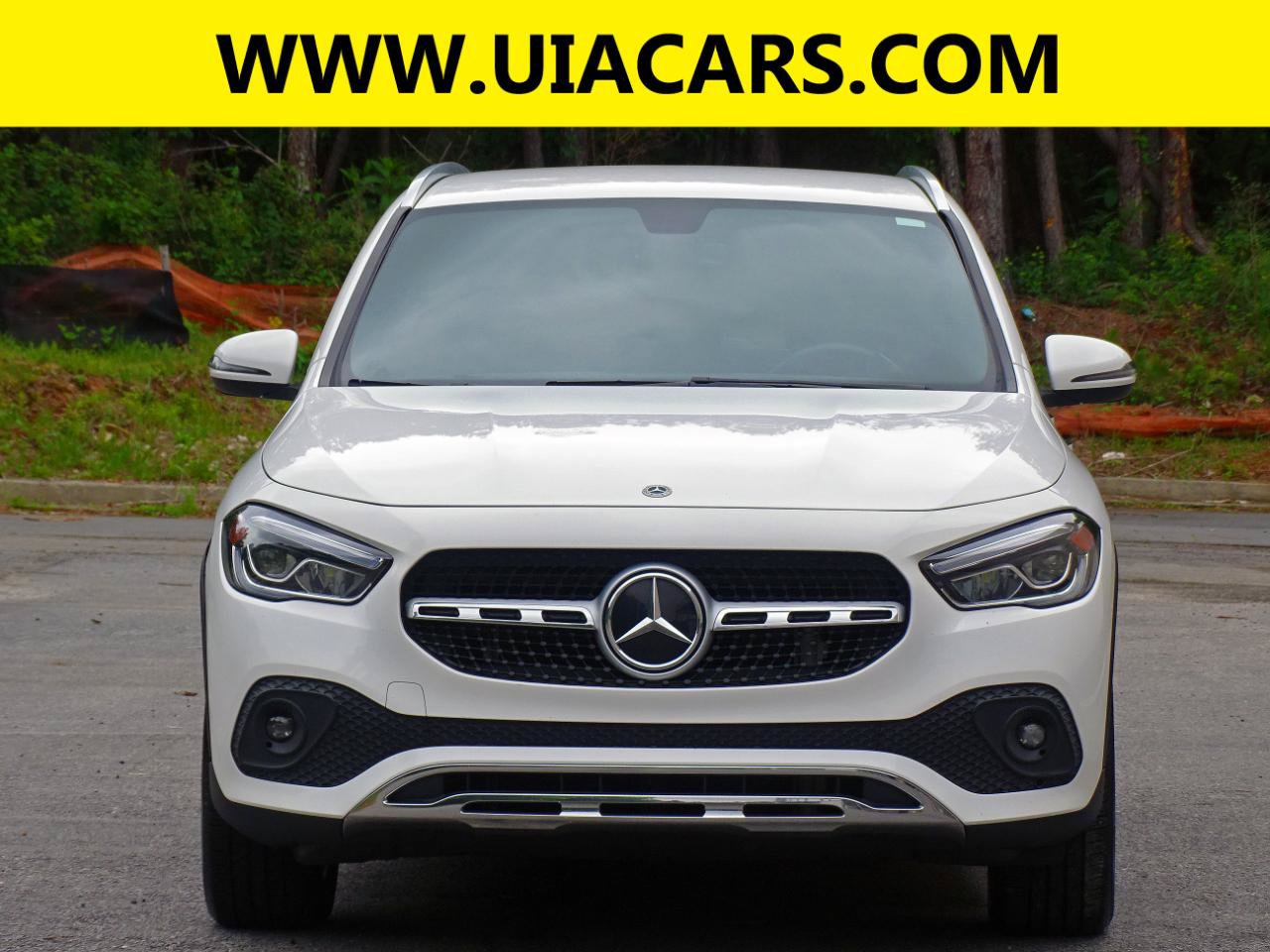 Used 2023 Mercedes-Benz GLA 250 4MATIC w/ Premium Package image 3