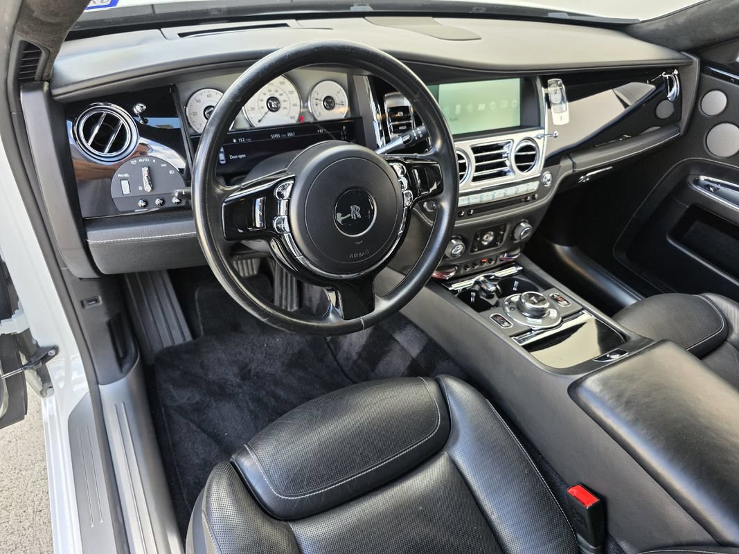 Used 2016 Rolls-Royce Ghost RWD image 13