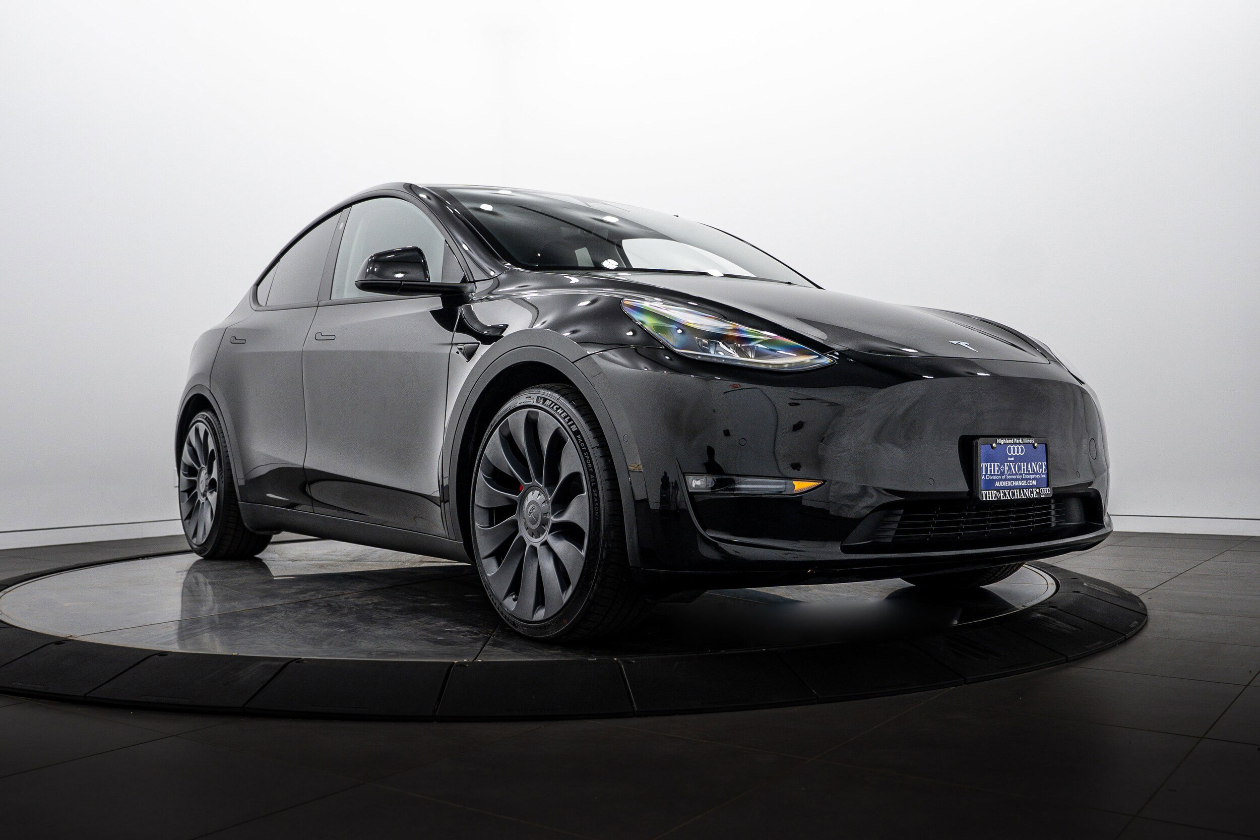 Used 2022 Tesla Model Y Performance AWD/4WD video 1