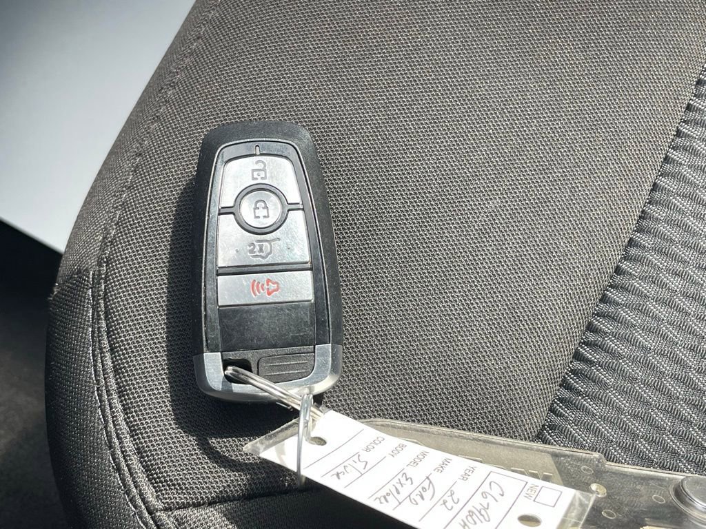 Used 2022 Ford Explorer XLT image 35