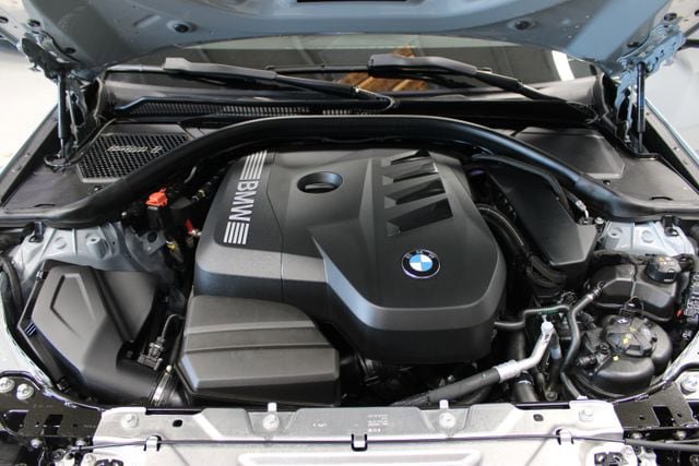 Used 2026 BMW 330i xDrive Sedan AWD/4WD image 31